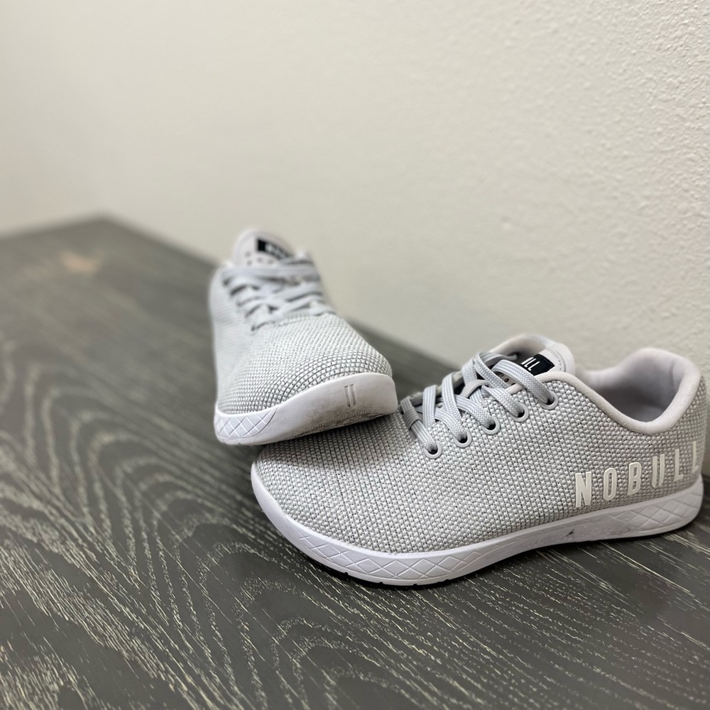 Nobull size 9.